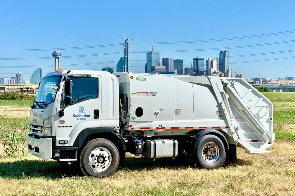 Sanitatioon truck dallas skyline sanitatioon truck dallas skyline